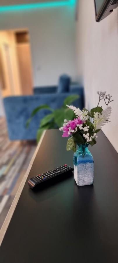 Studio-Apartment ' Andrei 1 ' - Neu In นอยบวร์ก อันแดร์ โดเนา ภายนอก รูปภาพ